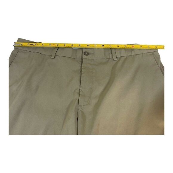 Nike Men's Khaki Golf Shorts Size 38 Beige Standard Dri Fit Athletic Bermuda - Picture 4 of 5